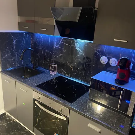 Apartament 3 Pieces En Face La Gare De *