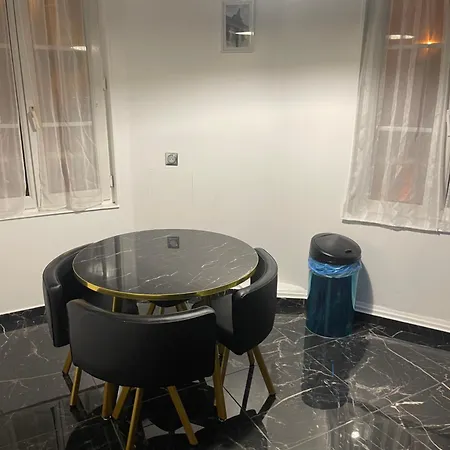 Apartament 3 Pieces En Face La Gare De